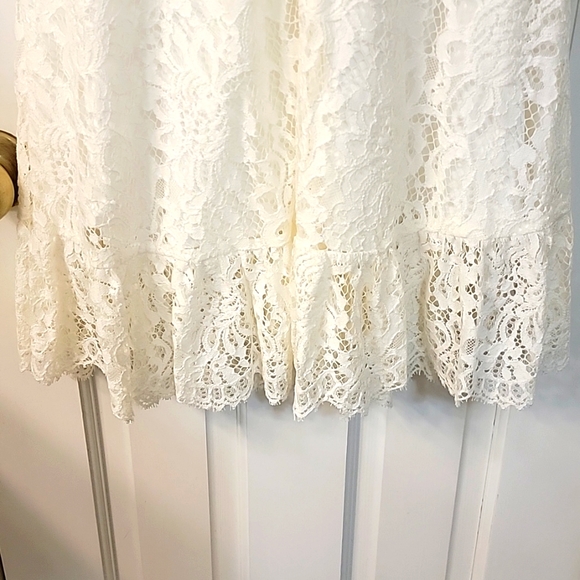 Draper James lace dress, fully lined, off-white, size 4. Worn only twice! - Picture 6 of 8